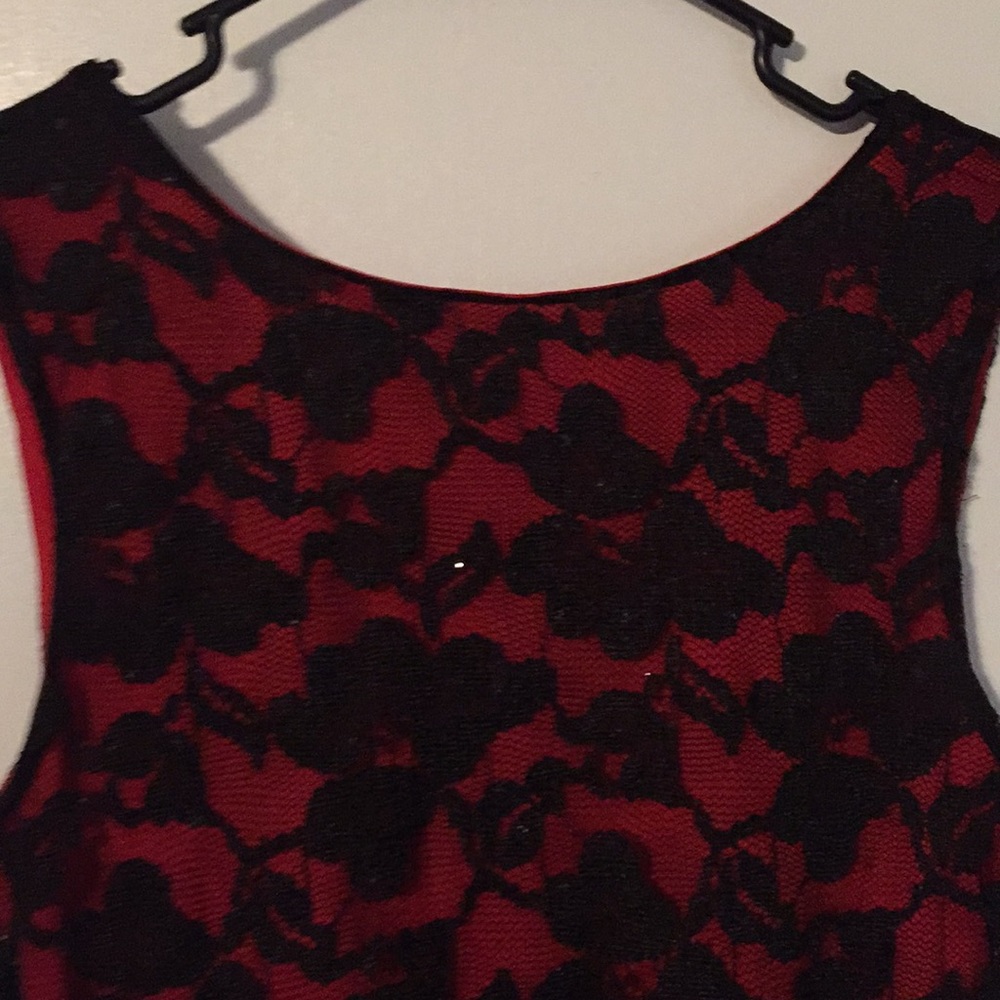 Dress - Picture 3 of 4